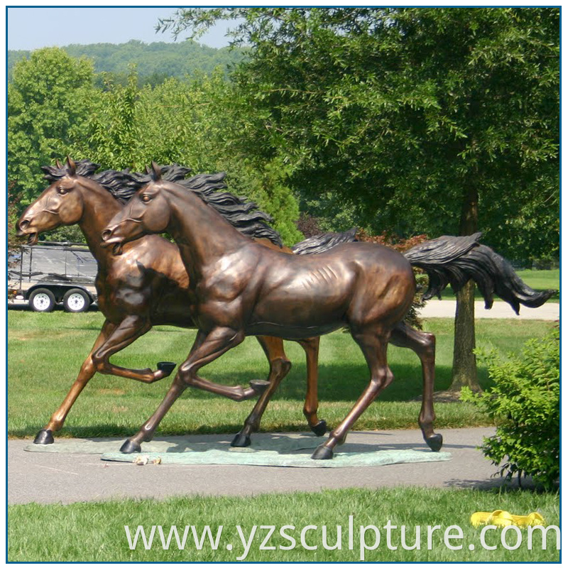 bronze horse statue